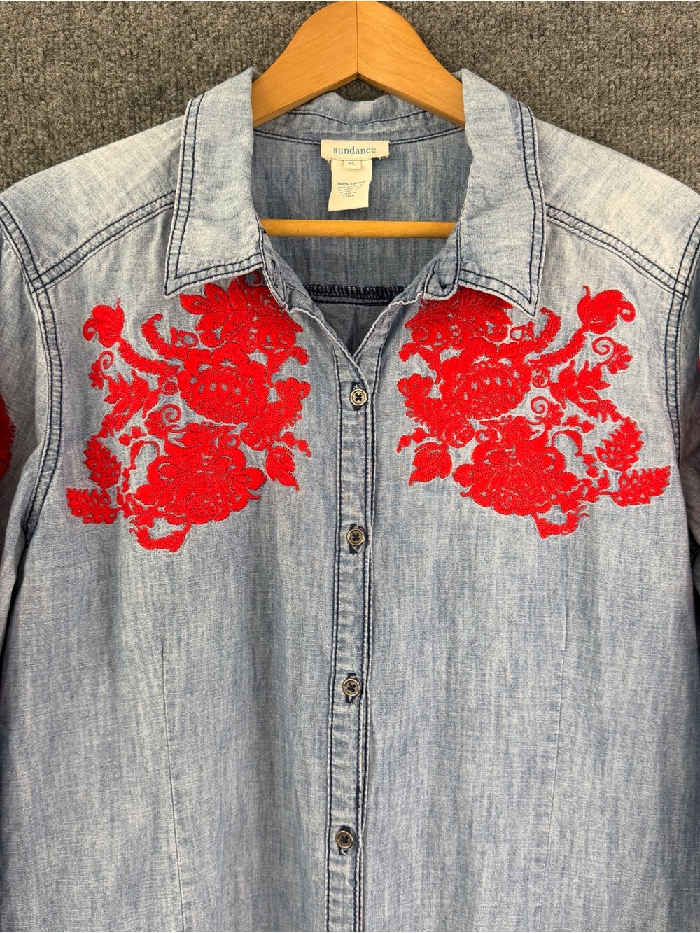 Sundance Womens XL Blue Red Denim Chambray Floral Embroidered Button Up Top - Picture 4 of 7
